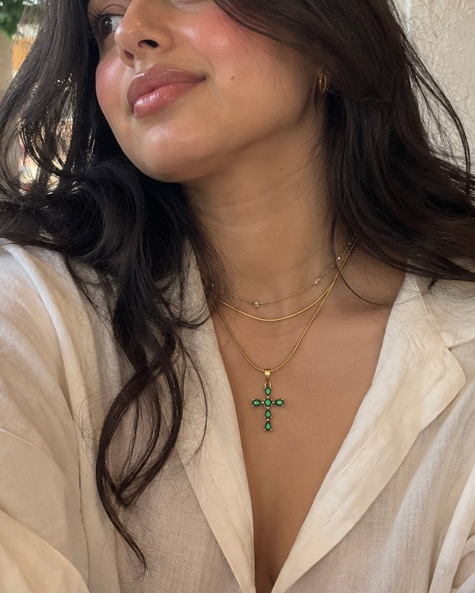 Avelune Necklace