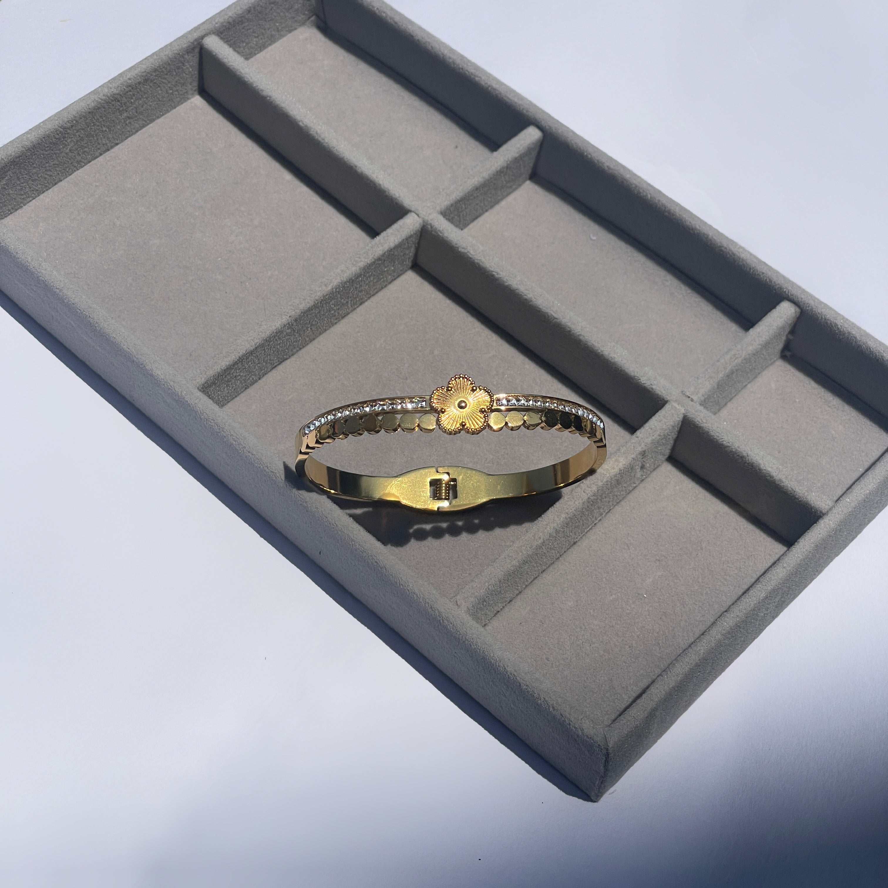 Amaris Cuff