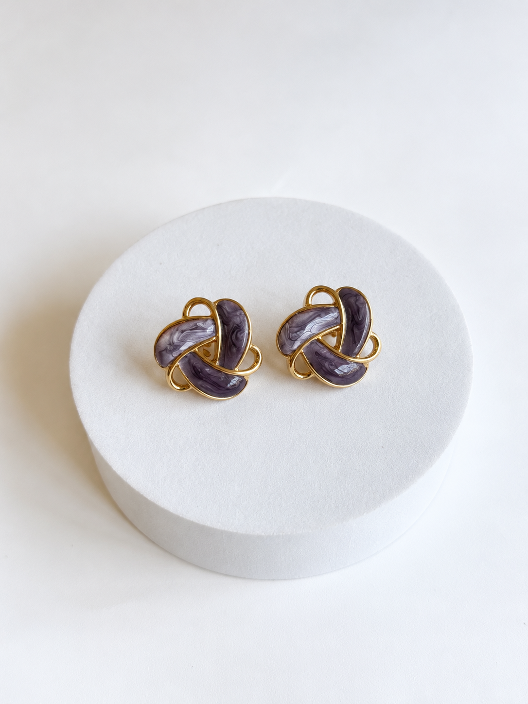 Ripple Kiss Earrings