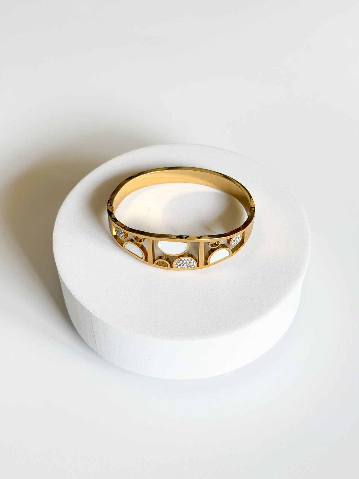 Yvette Cuff (Baby Size)