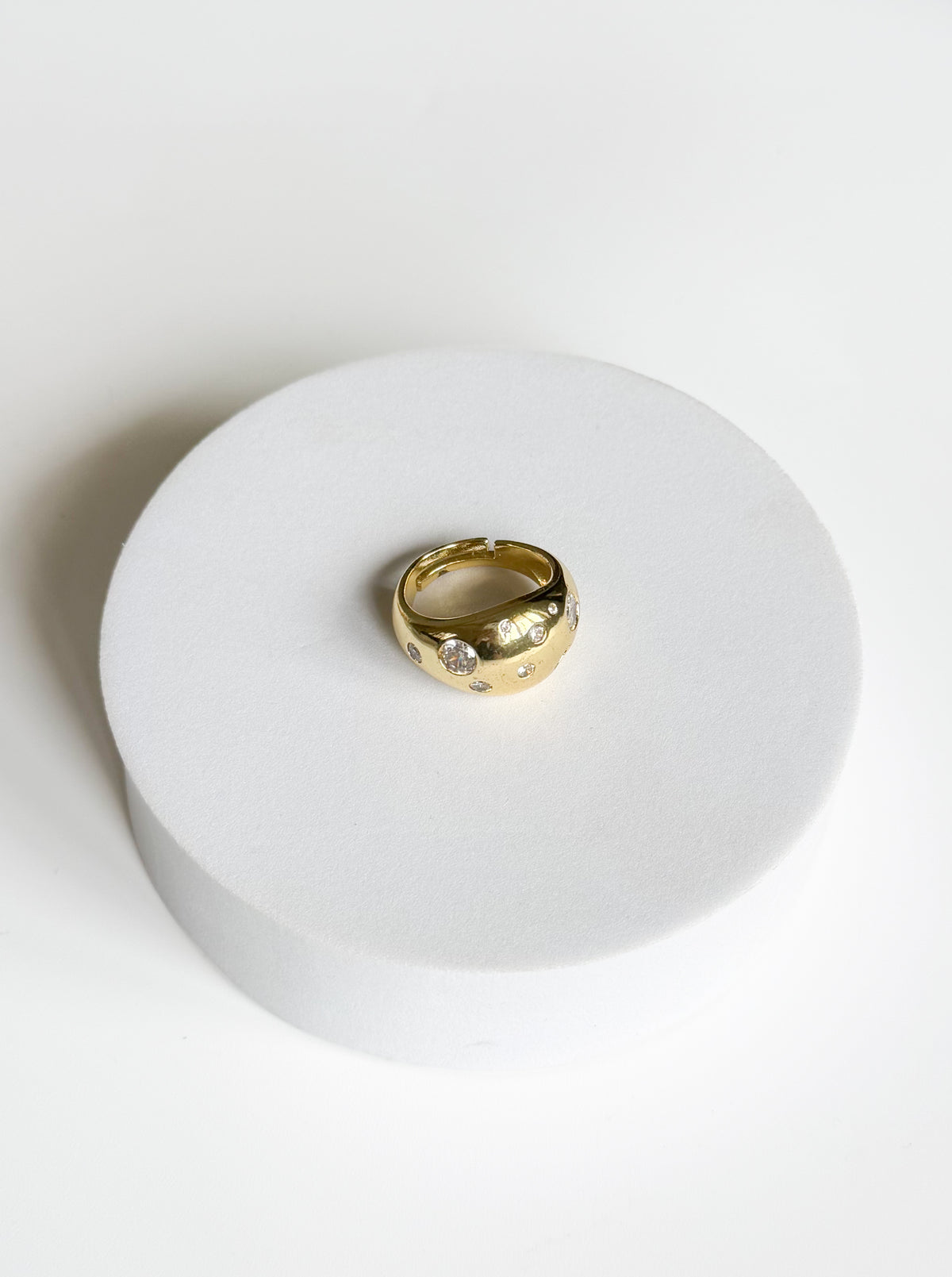 Amoria  Ring