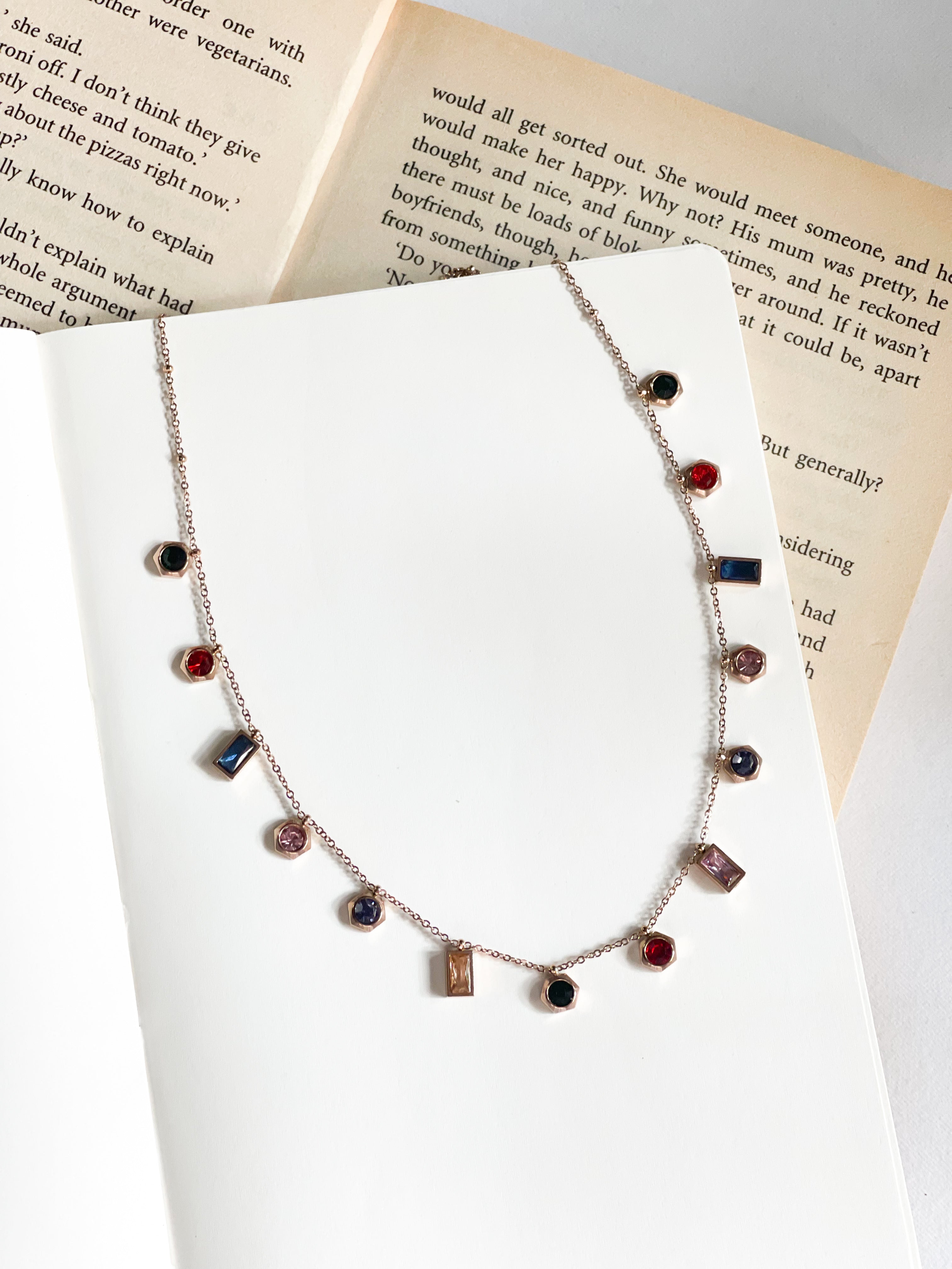 Multicolored necklace