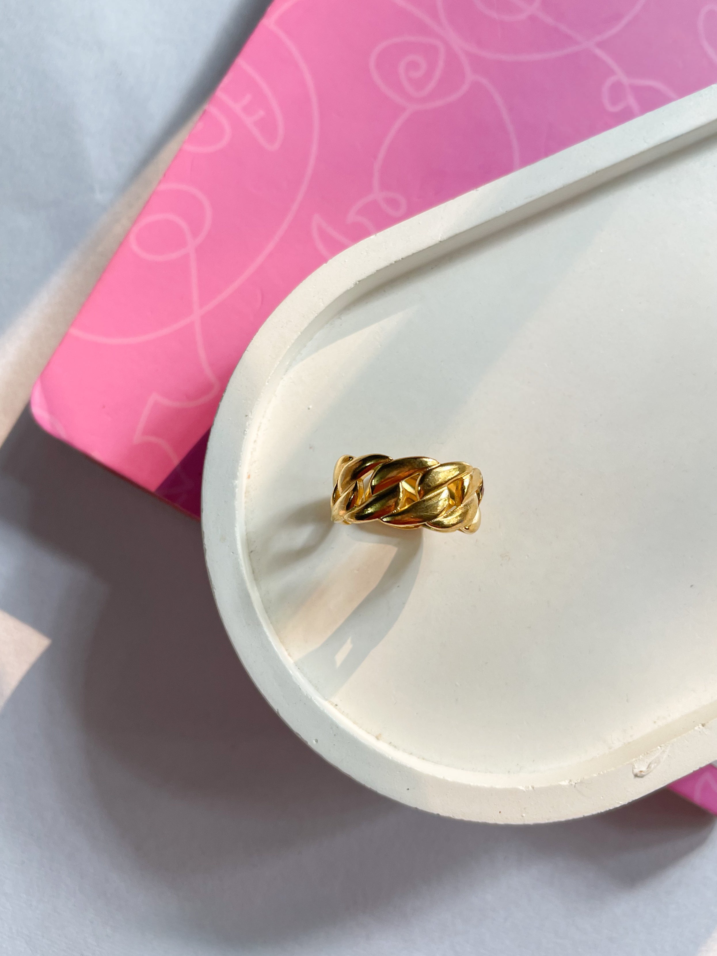 Everlinked Ring