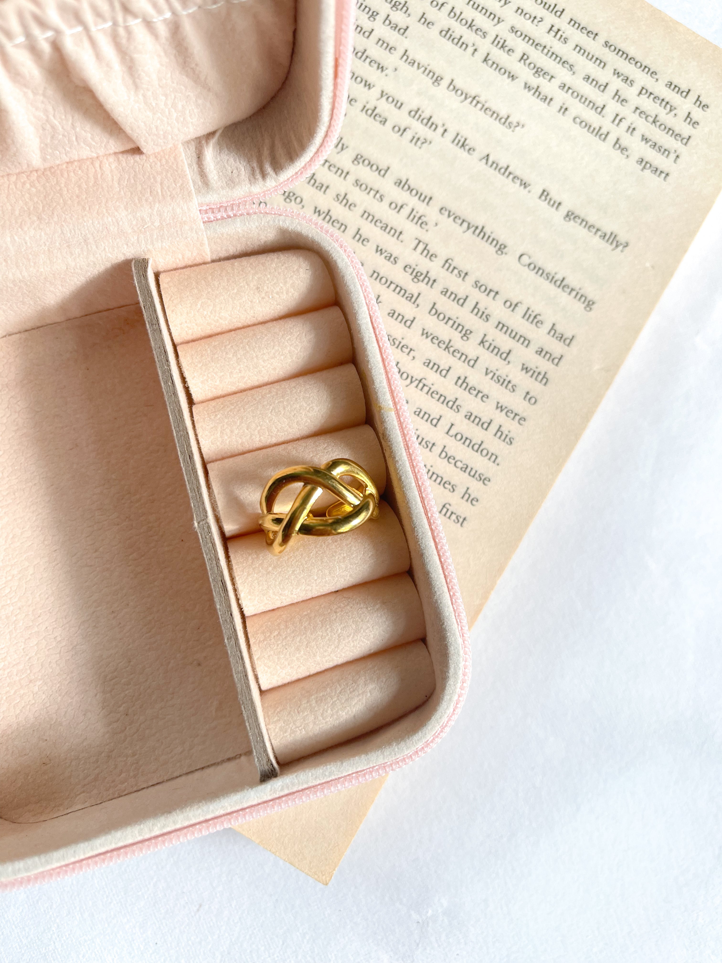 Weavra Ring