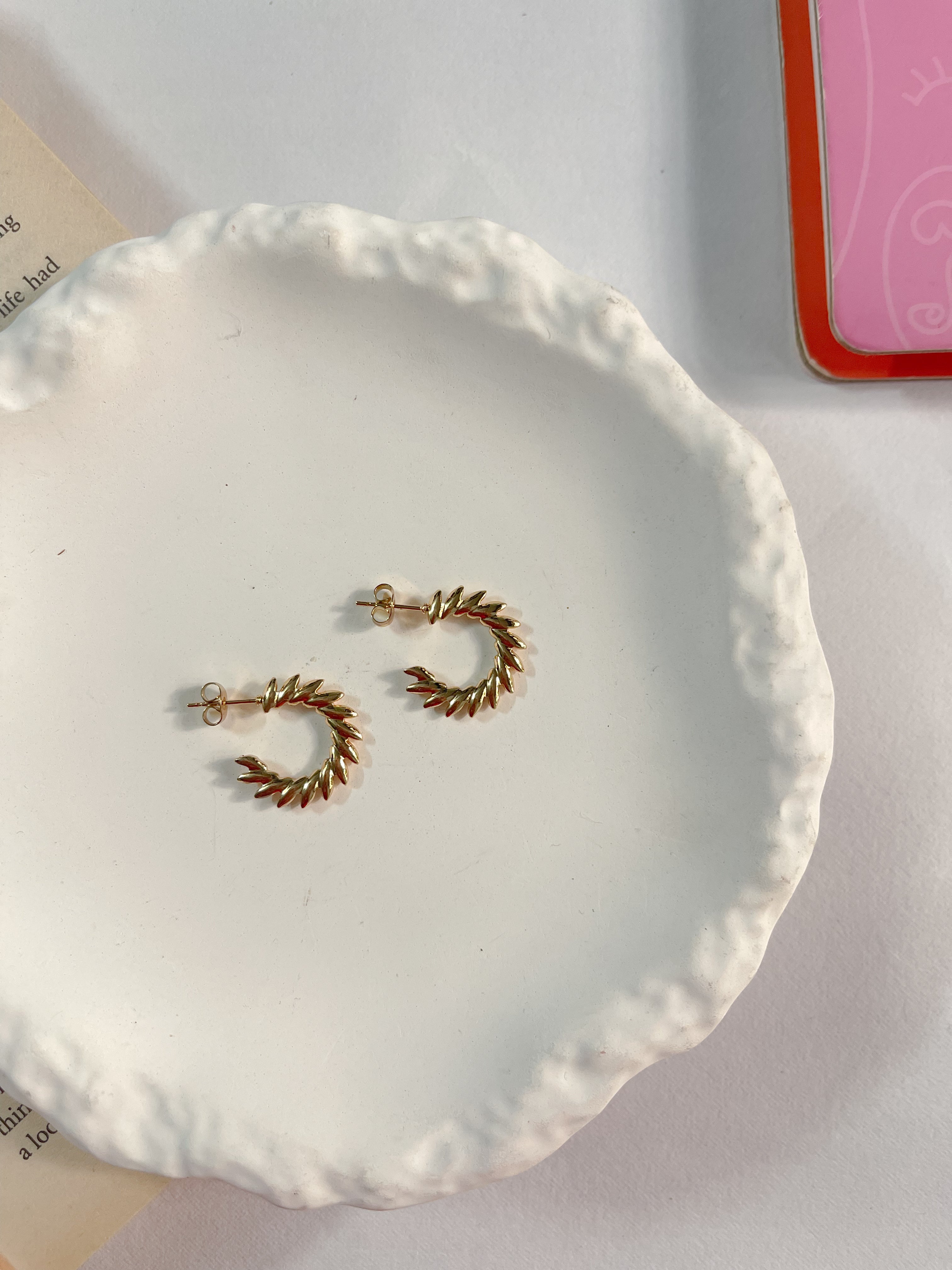 Sunlit Hoops